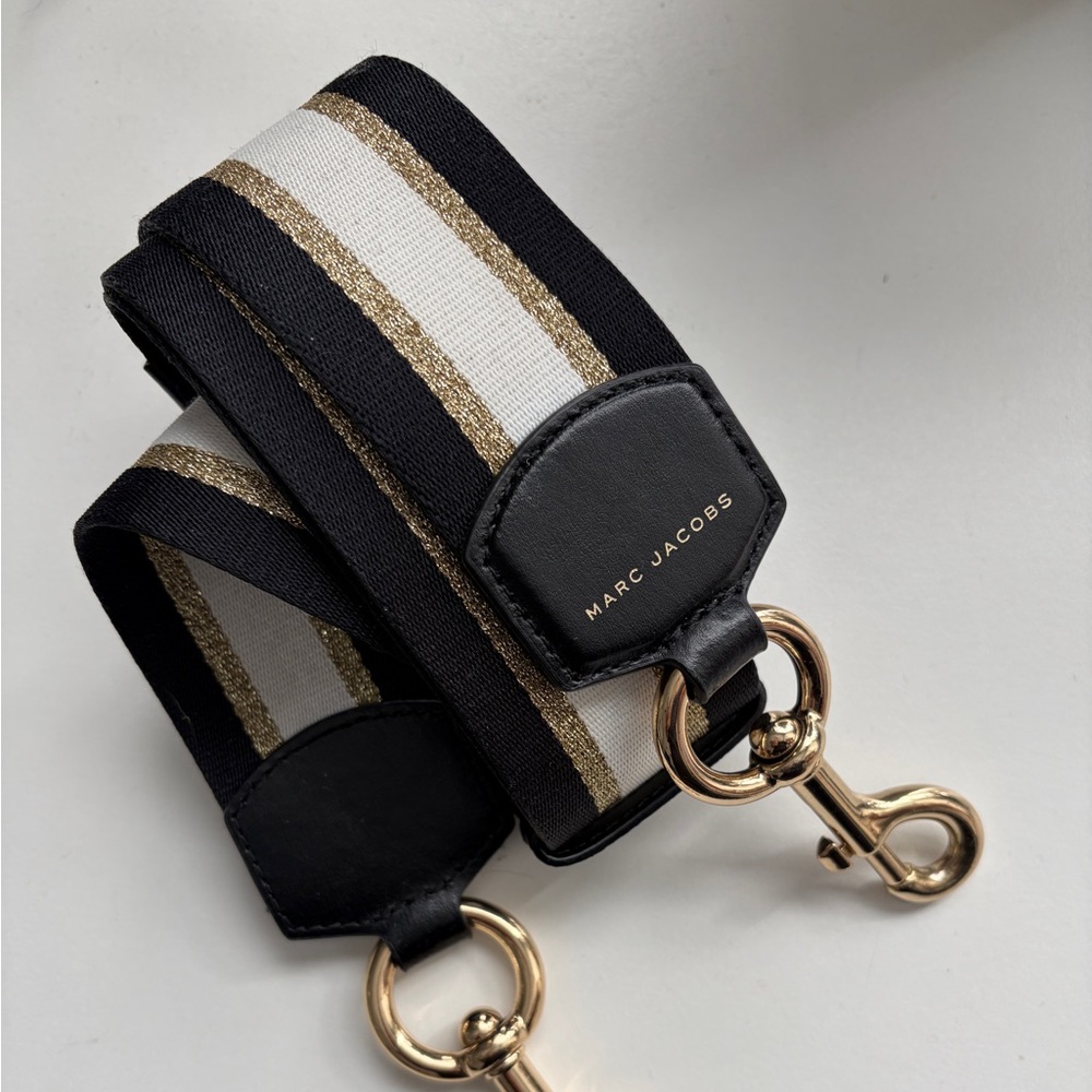Marc Jacobs Black, White, and Gold Key Holder Strap (Price is Firm)